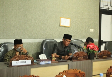 DPRD Kabupaten Bengkulu Tengah Gelar Rapat Paripurna Tingkat II Terkait Pembahasan Penyelenggaraan Terminal