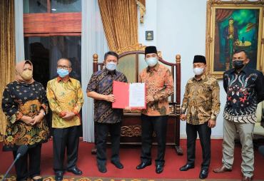 Gubernur Sumsel Serahkan SK Plt Bupati Musi Banyuasin