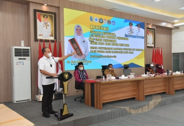Bupati Batubara Berikan Sertifikat Penghargaan Ke Sekolah Penggerak 