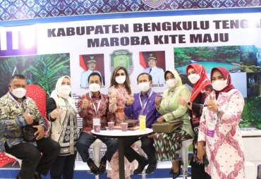 Bupati Bengkulu Tengah Menghadiri Acara Apakasi Otonomi EXPO 2021 Yang Di Buka Secara Resmi Oleh Pesiden RI
