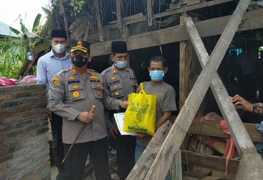 Kapolres Batubara Berikan Motivasi Kepada Warga Tanjung Tiram