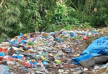 Warga Kelurahan TL Mulgap II Berastagi Keluhkan Tumpukan Sampah