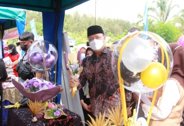 Resmikan Teaching Factory SMKN 7 Gubernur Rohidin Harapkan Sektor Pariwisata Makin Berkembang