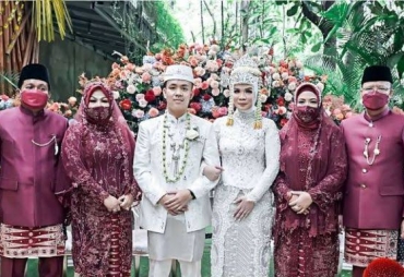 Resepsi Pernikahan Putra Gubernur Rohidin Terapkan Prokes Ketat : Tersedia Tempat Swab dan Vaksinasi Gratis Hingga Tamu Undangan Dibagi Pershift