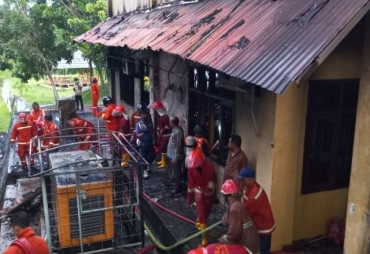 Jam Pulang Kerja Kantor DPRD Dilalap Si Jago Merah