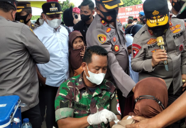 Kapolda Sumut Kunjungi Vaksinasi Anak di Batubara