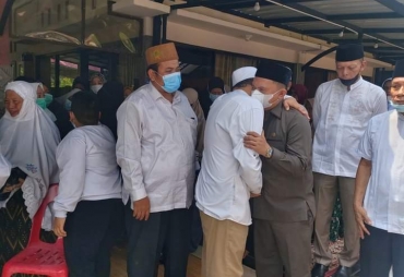 Bupati Labuhanbatu Sampaikan Belasungkawa Atas Meninggalnya H Mas Ulong