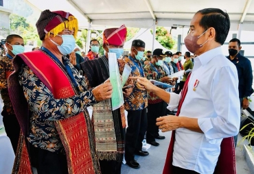 Terima 43 SK Pemprov Sumut Terus Upayakan Percepatan Perizinan Hutan Sosial