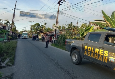 Polsek Sei Kepayang Giat Gatur Sore di Perempatan Jalan