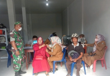 Polsek Sei Kepayang Vaksinasi Covid-19 Dosis I dan II di Dsn II Desa Sei Kepayang Tengah