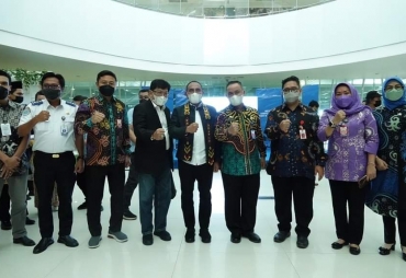 Penuhi Undangan Presiden Gubsu Bawa 2 Kg Tanah dan 1 Liter Air Ke IKN Nusantara 