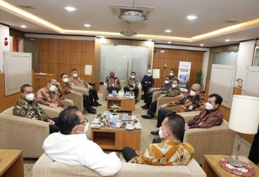 Wagubsu Pimpin RUPS Tahunan Dan RUPS-LB Bank Sumut