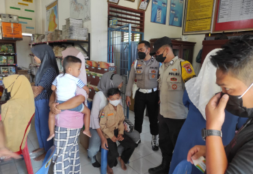 Polres Batubara Monitoring Vaksinasi Anak di SD Gunung Bandung