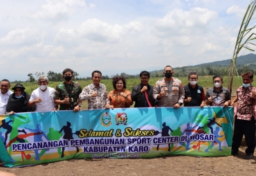 Bupati Karo Buka Acara Kegiatan Pencanangan Pembangunan Sport Center Di Siosar