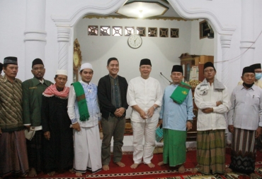 Gubernur Rohidin: Masjid Wadah Pemersatu