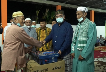 Safari Ramadhan Bupati Batu Bara Santuni Kaum Dhuafa di Sei Muka