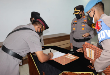Pimpin Acara Sertijab Kapolsek Tigabinanga Ini Harapan Kapolres