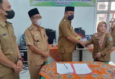 SERTIJAB Dari Direktur RSUD Tais Yang Lama Dengan Pelaksana Tugas Direktur RSUD Yang Baru