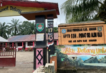 Sekolah SD tempat mengajar NW (foto : ist)