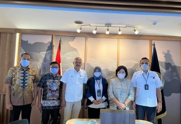 Deputi Bidang Produk Wisata dan Penyelenggara Kegiatan Baparekraf, Rizki Handayani Mustafa saat menerima kedatangan Bupati Karo di Jakarta