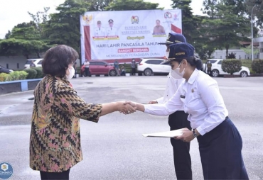 Bupati Serahkan SK Pengangkatan 427 Orang P3K Guru (Foto : Diskominfo Karo)
