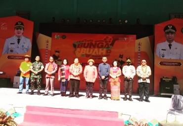 Bupati Karo Tutup Secara Resmi Festival Bunga dan Buah