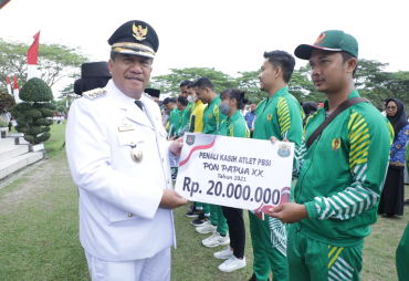 Pemkab Asahan Serahkan Tali Kasih Kepada Atlet Berprestasi di PON Papua