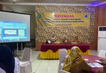 Kadinkes Hadiri Pertemuan Sosialisasi E-Kohort Pada Bidan