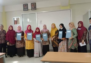Kadinkes Hadiri Acara Pemberdayaan Guru Dalam Pencegahan Bullying