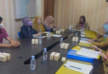 Kadinkes Pimpin Rapat Persiapan Penilaian Kesesuaian Perpanjangan Izin