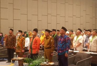 Sekda Provinsi Bengkulu, saat membuka secara resmi Rapat Koordinasi Daerah Badan Amil Zakat Nasional (BAZNAS) 