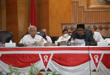 Bupati Asahan Sampaikan Jawaban atas Pandangan Umum Fraksi DPRD