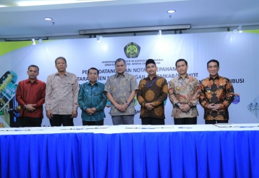 Pj Wali Kota foto Bersama dengan Dijen Migas 