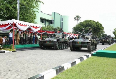 Parade defile pasukan dan alutsista Kodam 1/BB