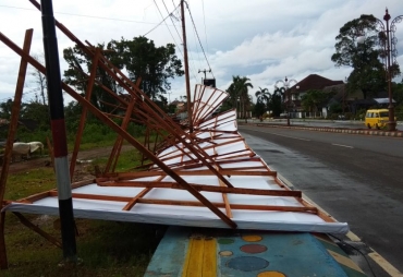 Kondisi Terkini Lokasi Papan Baliho yang Rubuh
