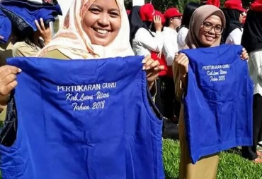 Dinas Pendidikan. Terobosan itu berupa rolling/pertukaran guru dari kota ke wilayah terpencil
