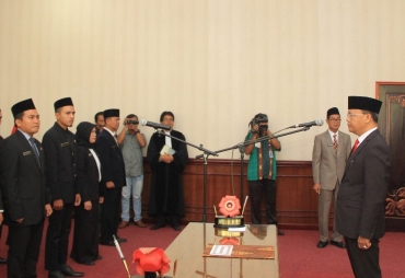 Dilantik, Pejabat Fungsional Pemrov Diminta Bekerja Maksimal