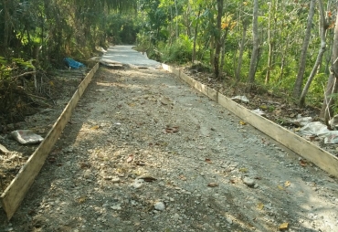 Pembangunan Rabat Beton, yang diduga mengunakan Material tidak sesuai Spek