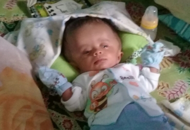 Balita Mungil yang sangat Membutuhkan Uluran Tangan 