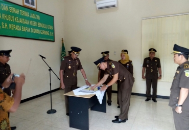 Proses acara Sertijab Kasi Pidsus Kejari Bengkulu Utara