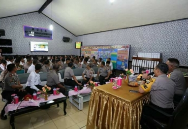 Kapolda Sumut memberikan Arahan kepada Personil 