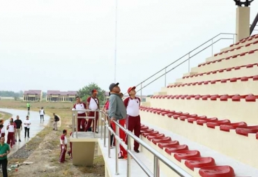 Kapoldasu saat meninjau Stadion SPN