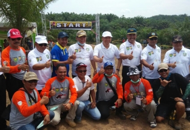 Plt Gubernur Bengkulu Rohidin Mersyah,PJ Wali Kota Budiman Ismaun Foto Bersama