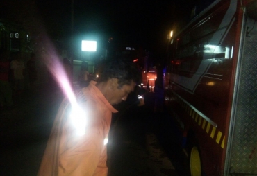 Tampak PBK sedang melakukan evakuasi 