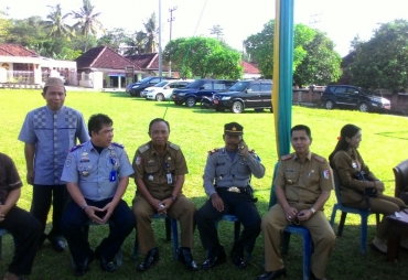 Tampak Bupati Tuban Gelar Operasi Pasar