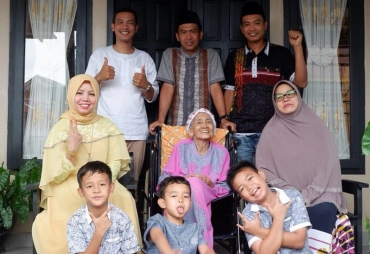Foto WMU Bersama Keluarga