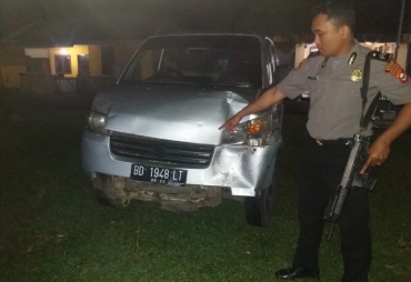 Nampak Mobil Ringsek