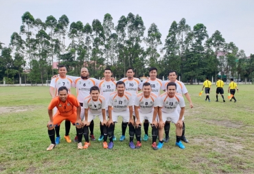 Salah Satu Tim Berfoto Bersama