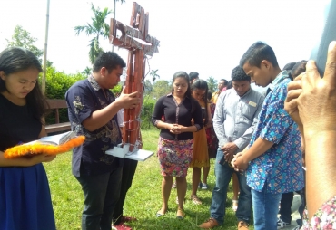 Salib yang Akan Diarak