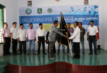 Penyerahan Pataka